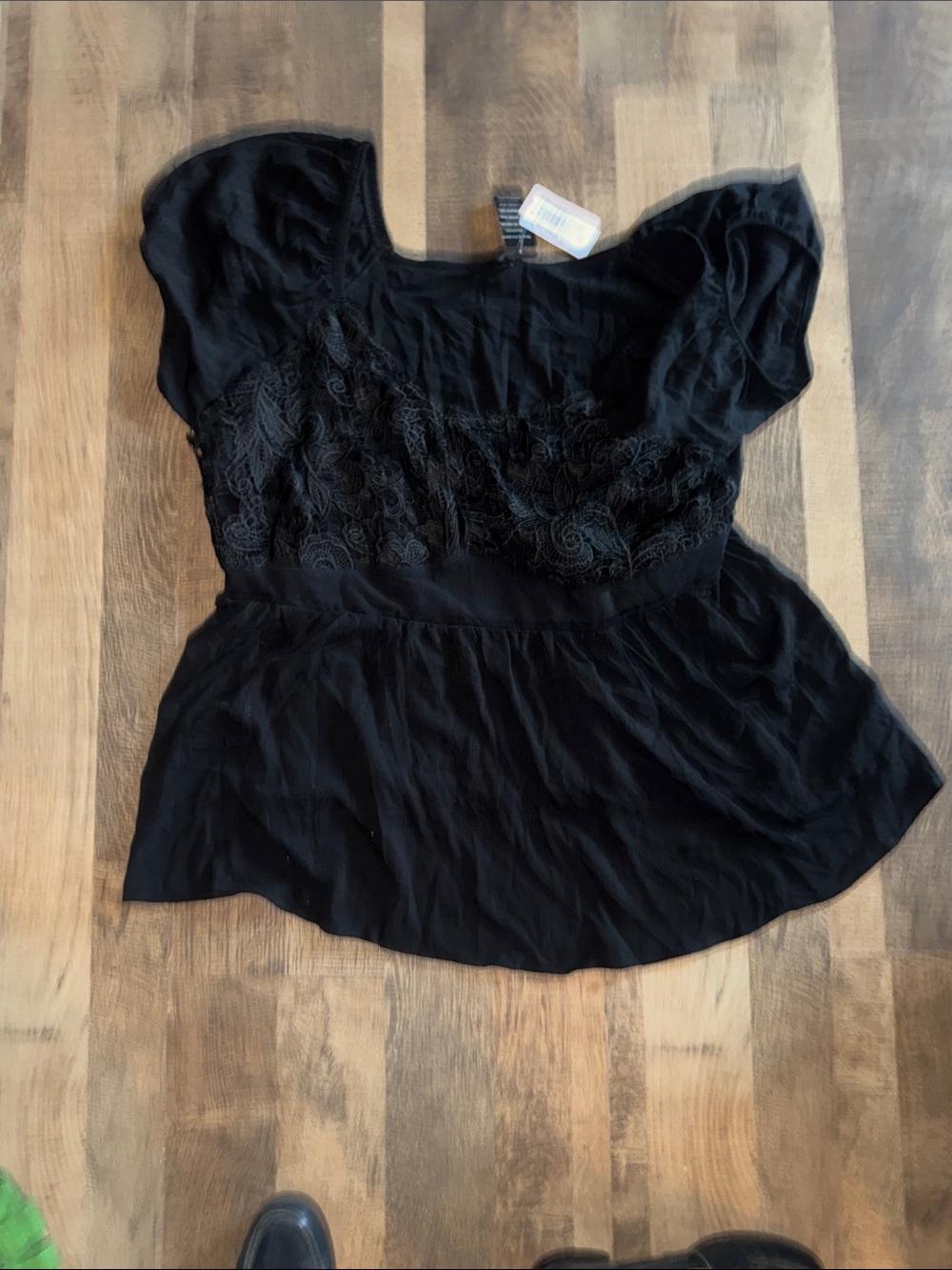 Torrid Plus Size 3 Black Floral Lace Crinkle Gauze Peplum Top NWT Romantic Goth